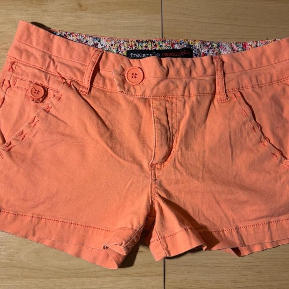 Freestyle-revolution Women's Orange Shorts